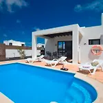 Villa Ereza Buganvillas