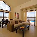 Ereza Buganvillas Villa *