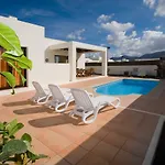 Ereza Buganvillas * プラヤ・ブランカ