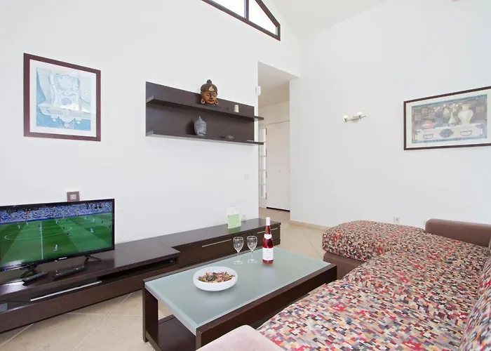 ヴィラ Ereza Buganvillas